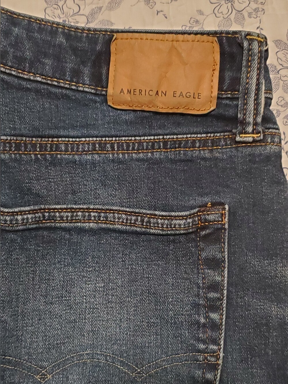 AMERICAN EAGLE OUTFITTERS MENS JEANS